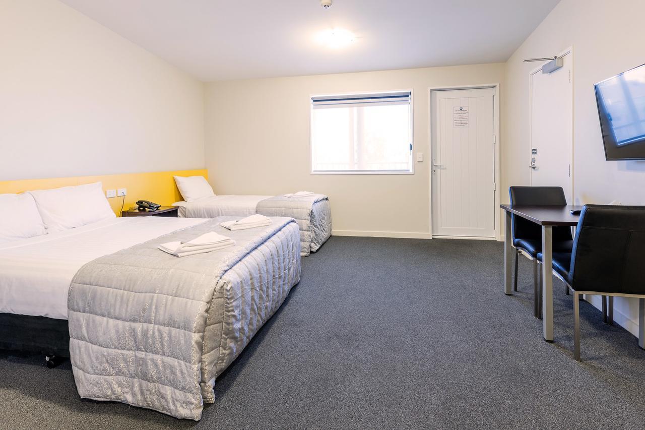 C-Motel Christchurch Bagian luar foto